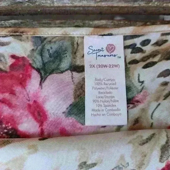 Sexy secret treasures satin animal print/floral cami top size 2x - Picture 4 of 5